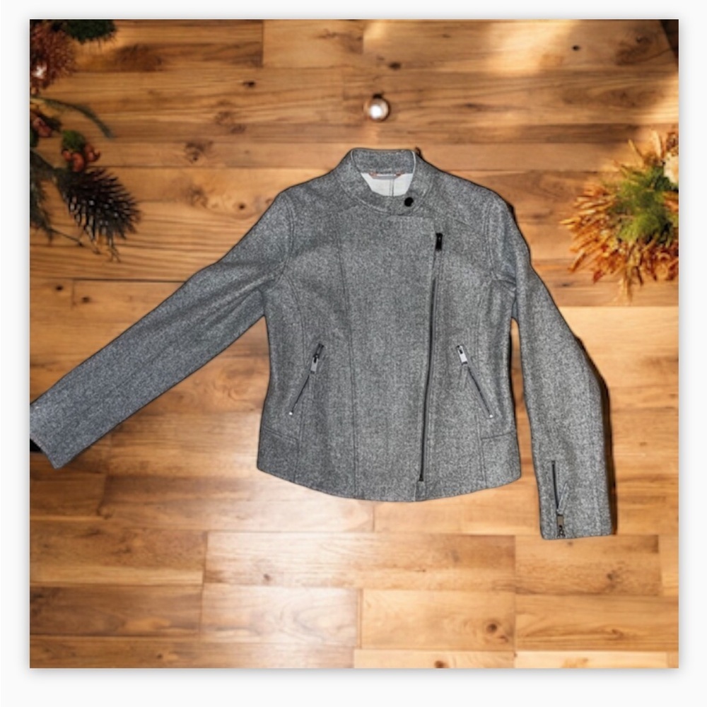 Banana Republic Moto Grey Boiled Wool laser cut blazer -Sz M-zipperdetails NWOT - Picture 6 of 12